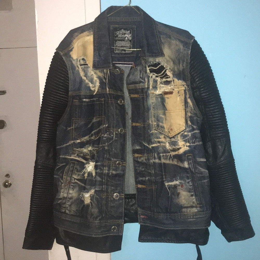 Biker sleeve denim jacket with acid wash